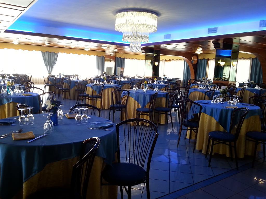 Grand Hotel Dei Cesari Dependance Anzio Bagian luar foto