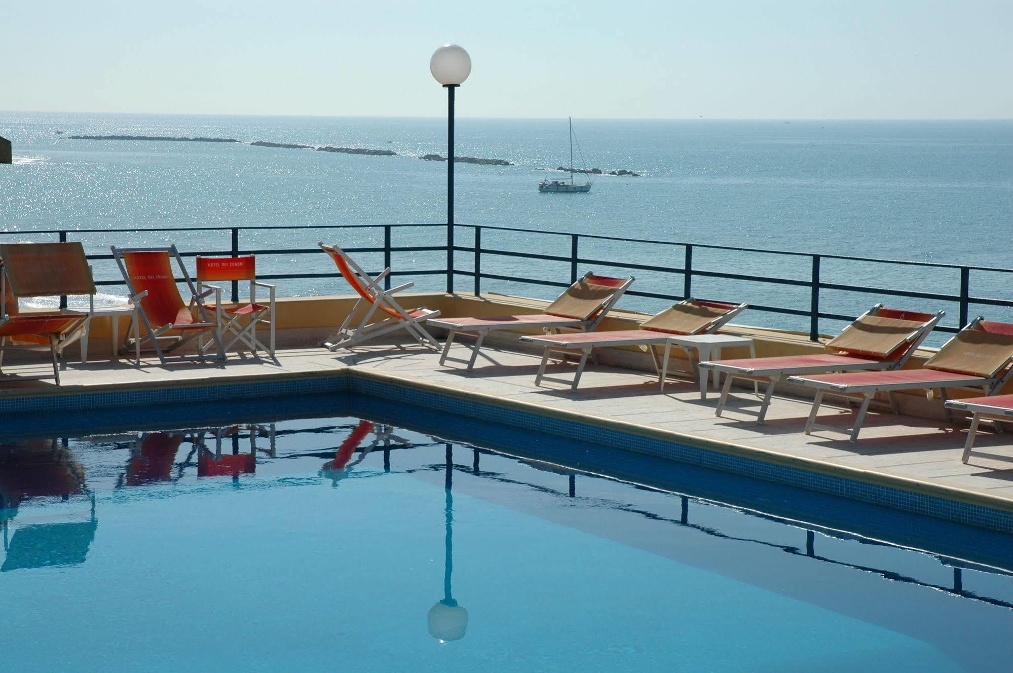 Grand Hotel Dei Cesari Dependance Anzio Bagian luar foto